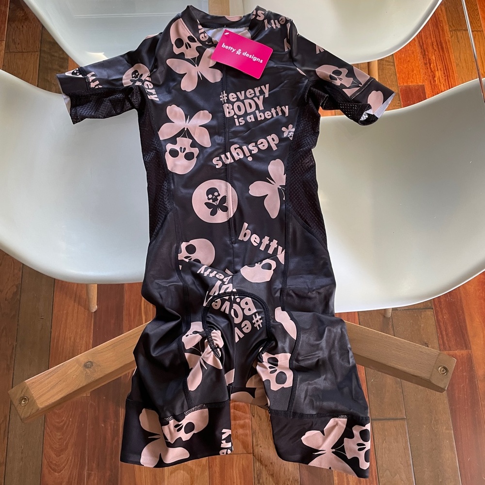 Betty Designs Women's Black & Gold Cycling/Triathlon Suit Tri Kit Size Large